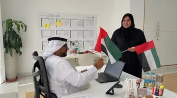 الشارقة للتنمية الأسرية تعزز قيم الانتماء بتوزيع أعلام الإمارات